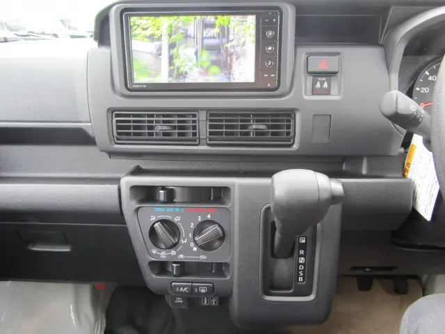 ダイハツ ハイゼットバン 3BD-S700V(2WD)の写真11