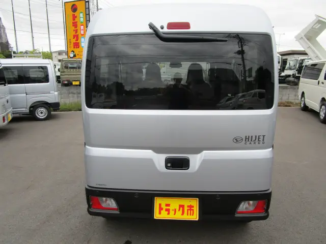 ダイハツ ハイゼットバン 3BD-S700V(2WD)の写真7