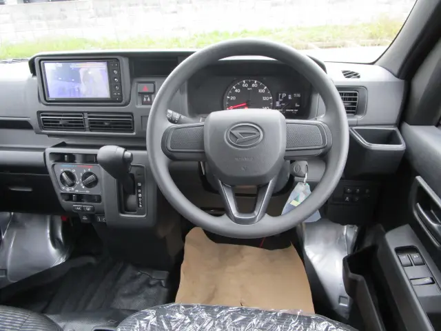 ダイハツ ハイゼットバン 3BD-S700V(2WD)の写真9