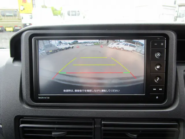 ダイハツ ハイゼットバン 3BD-S700V(2WD)の写真13
