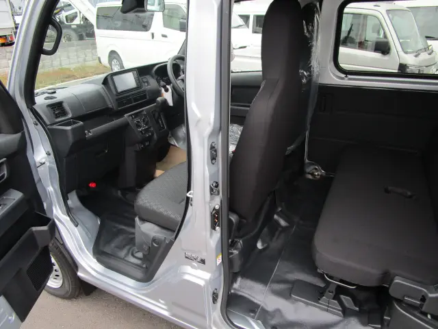 ダイハツ ハイゼットバン 3BD-S700V(2WD)の写真17