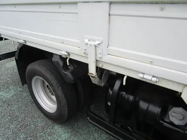 いすゞ エルフ BKG-NKR85Rの写真17