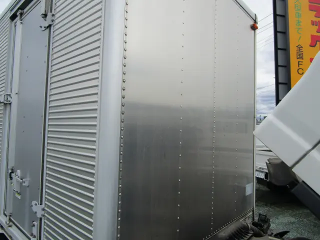 いすゞ エルフ BKG-NMR85Nの写真23