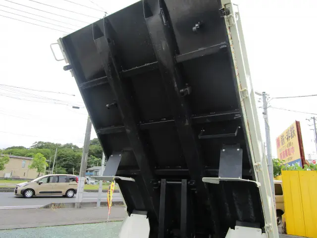 日野 デュトロ 2KG-XZU600Tの写真11