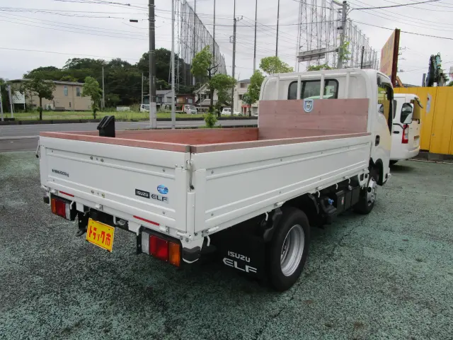 いすゞ エルフ 2TG-NJR88AFの写真8