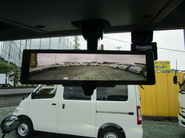 いすゞ エルフ 2TG-NJR88AFの写真19