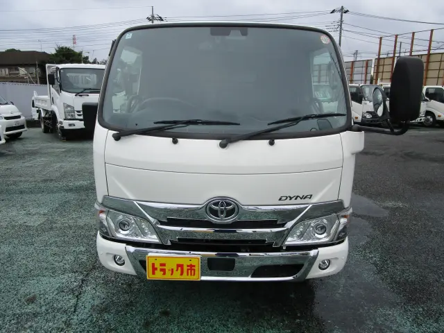 トヨタ ダイナ 2DG-GDY231の写真2