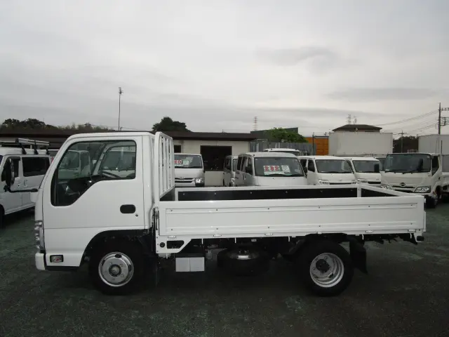 いすゞ エルフ TPG-NJR85Aの写真4