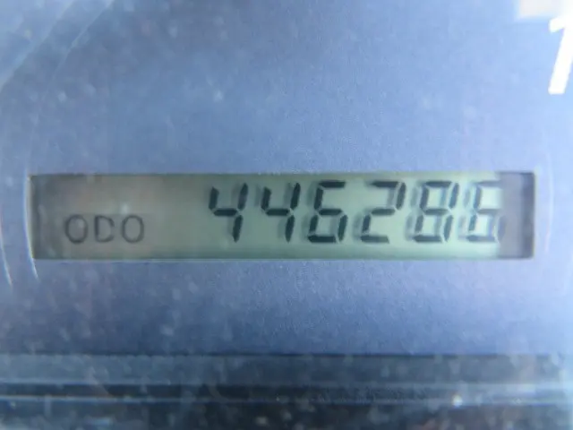 いすゞ ギガ QKG-CXZ77AT(6x4)の写真12