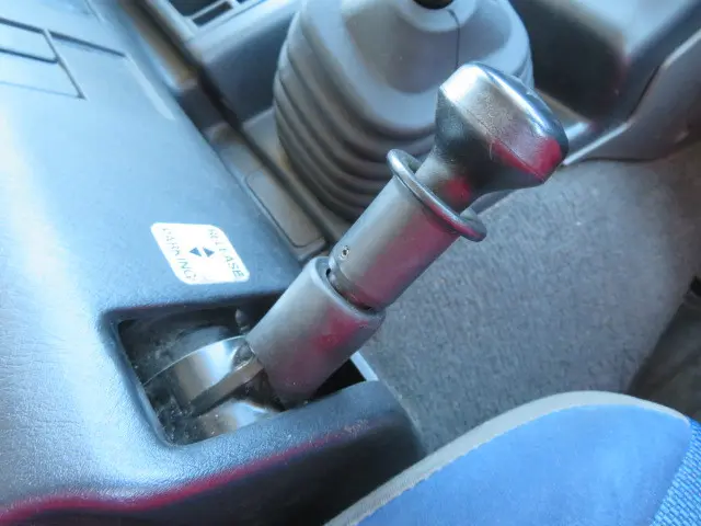 いすゞ ギガ QKG-CXZ77AT(6x4)の写真19