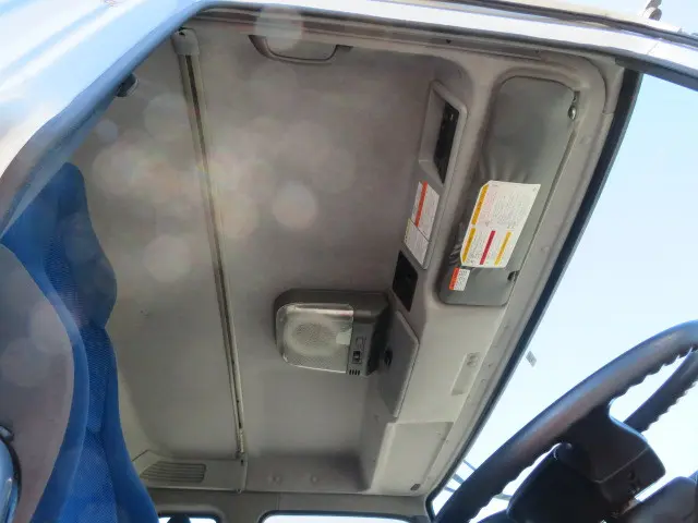 いすゞ ギガ QKG-CXZ77AT(6x4)の写真23