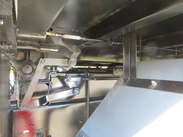 いすゞ ギガ QKG-CXZ77AT(6x4)の写真42