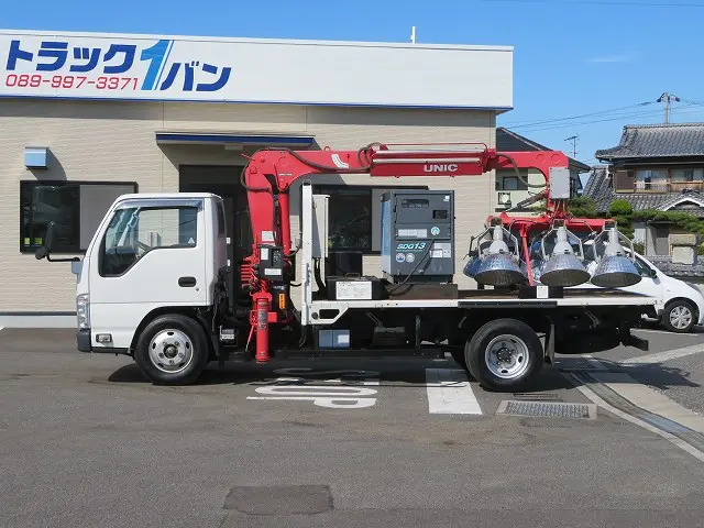 いすゞ エルフ TKG-NKR85AR(2WD)の写真4