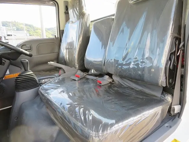 いすゞ エルフ TKG-NKR85AR(2WD)の写真12