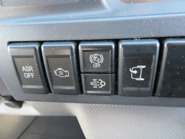 いすゞ エルフ TKG-NKR85AR(2WD)の写真16