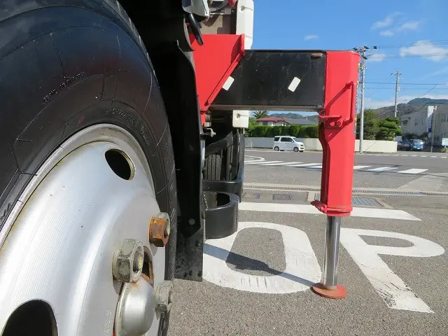 いすゞ エルフ TKG-NKR85AR(2WD)の写真42