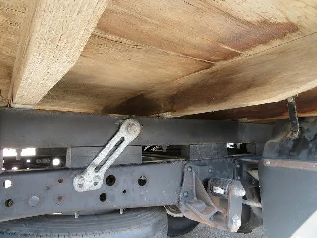 いすゞ エルフ TKG-NKR85AR(2WD)の写真49