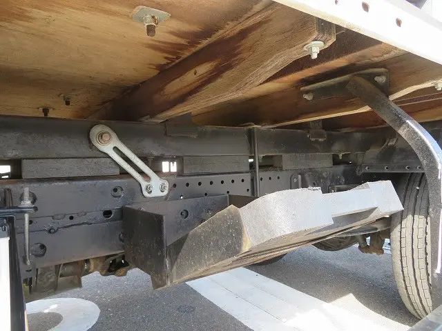 いすゞ エルフ TKG-NKR85AR(2WD)の写真50