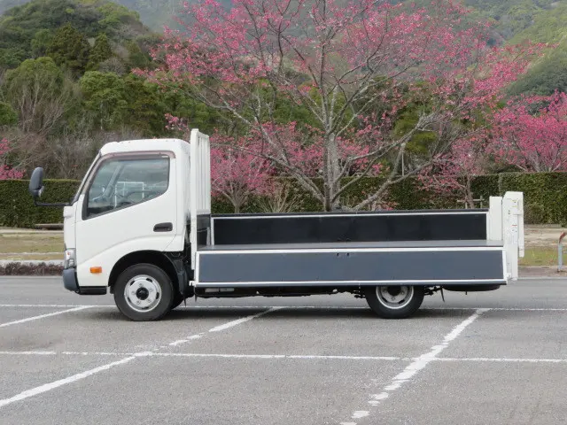 トヨタ ダイナ TKG-XZU645(2WD)の写真10