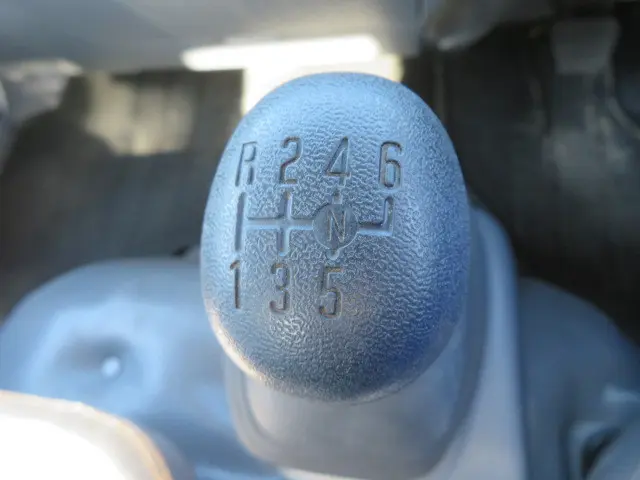 いすゞ エルフ TRG-NMR85AN(2WD)の写真19