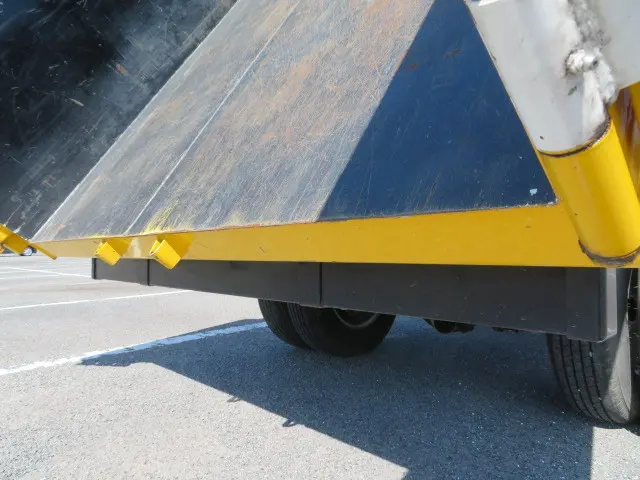 いすゞ エルフ TRG-NMR85AN(2WD)の写真28