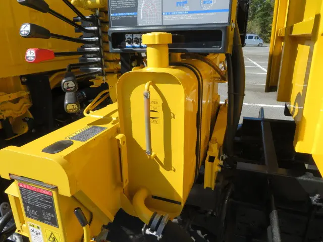 いすゞ エルフ TRG-NMR85AN(2WD)の写真41