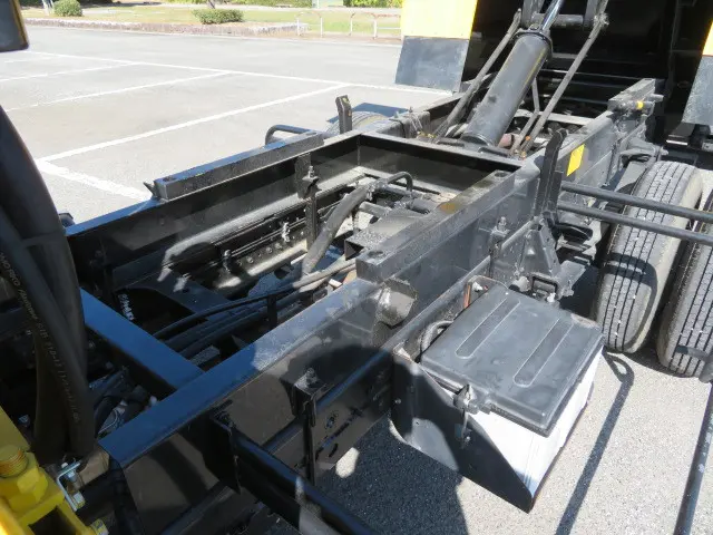 いすゞ エルフ TRG-NMR85AN(2WD)の写真49