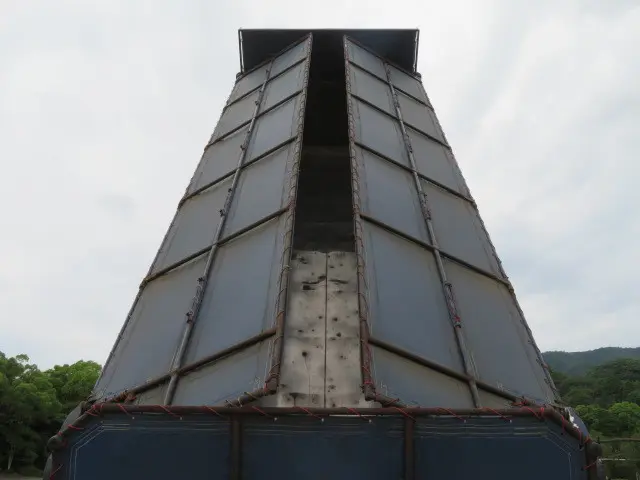 いすゞ ギガ QKG-CYZ77BM(6x4)の写真38