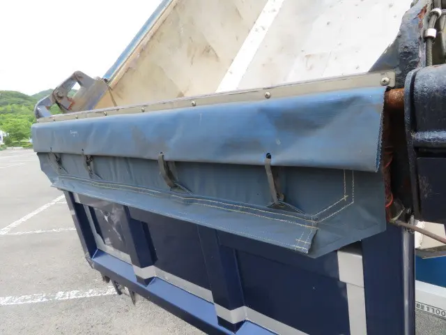 いすゞ ギガ QKG-CYZ77BM(6x4)の写真39