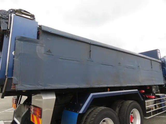 いすゞ ギガ QKG-CYZ77BM(6x4)の写真40