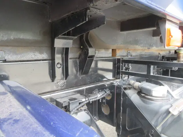 いすゞ ギガ QKG-CYZ77BM(6x4)の写真47