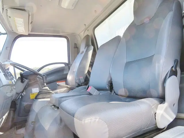 いすゞ フォワード TKG-FRR90S1(2WD)の写真13