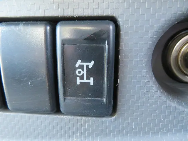 いすゞ フォワード TKG-FRR90S1(2WD)の写真19