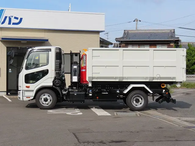 三菱 ファイター 2KG-FK72F(2WD)の写真4