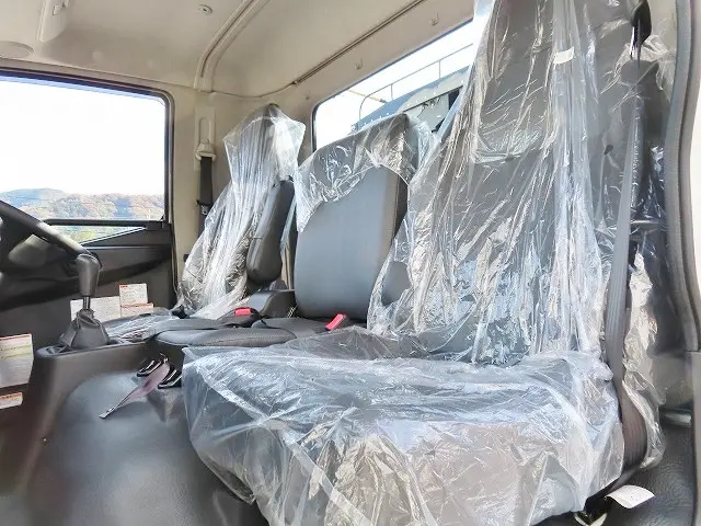 三菱 ファイター 2KG-FK72F(2WD)の写真11