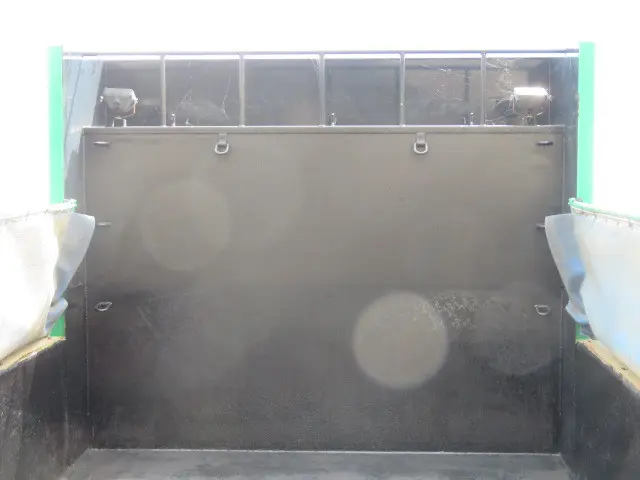 いすゞ フォワード QKG-FVZ34U2(6x4)の写真15