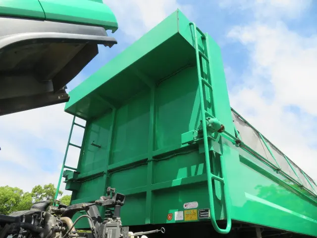 いすゞ フォワード QKG-FVZ34U2(6x4)の写真19