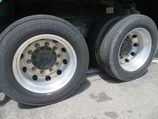 いすゞ フォワード QKG-FVZ34U2(6x4)の写真29