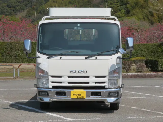 いすゞ エルフ BKG-NNR85AR(2WD)の写真6