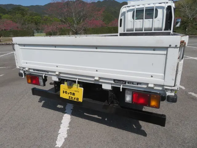 いすゞ エルフ BKG-NNR85AR(2WD)の写真30