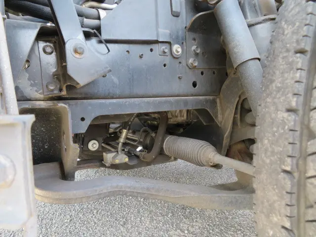 いすゞ エルフ BKG-NNR85AR(2WD)の写真46