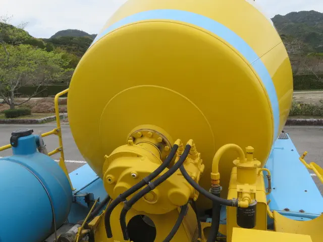 いすゞ ギガ QKG-CXZ77AT(6x4)の写真29