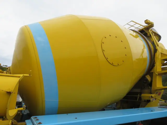 いすゞ ギガ QKG-CXZ77AT(6x4)の写真37