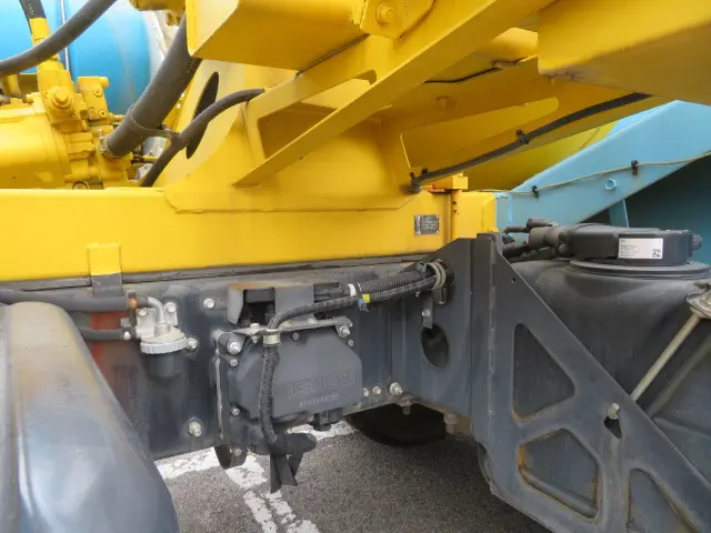 いすゞ ギガ QKG-CXZ77AT(6x4)の写真49