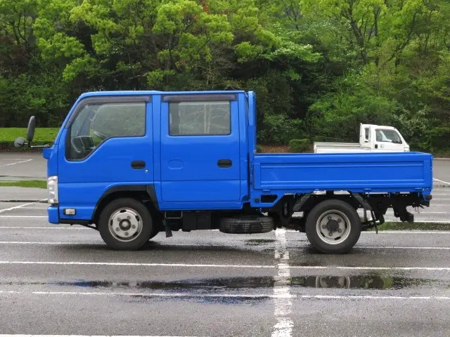 いすゞ エルフ BKG-NJR85A(2WD)の写真4