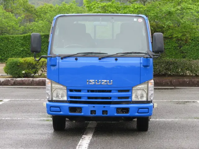 いすゞ エルフ BKG-NJR85A(2WD)の写真6