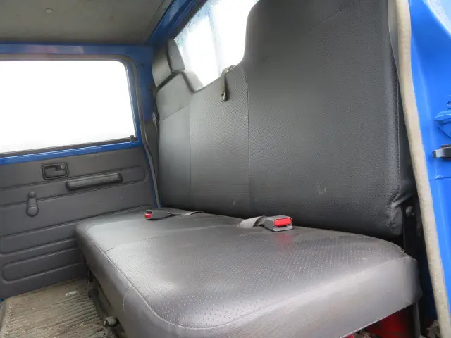 いすゞ エルフ BKG-NJR85A(2WD)の写真19