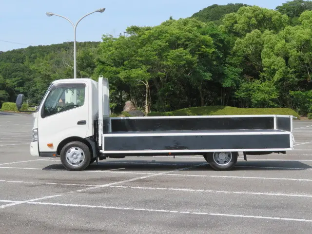 トヨタ トヨエース TPG-XZU712(2WD)の写真10