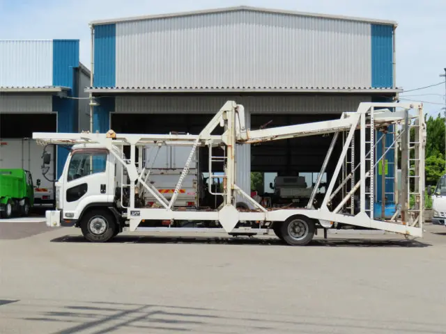 いすゞ フォワード LKG-FTR90S2(2WD)の写真4