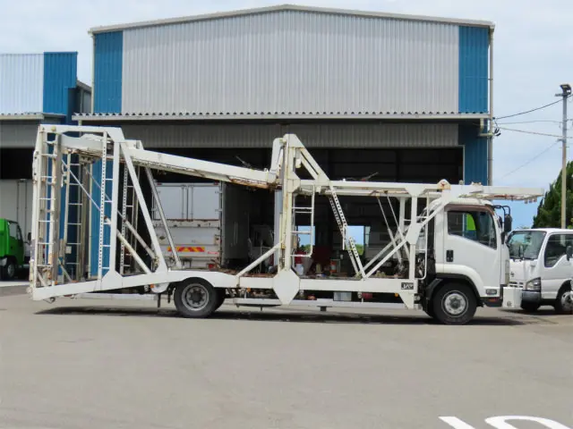 いすゞ フォワード LKG-FTR90S2(2WD)の写真5